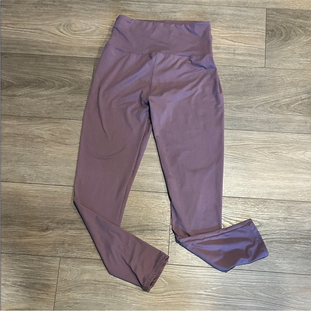 Purple High Waisted Leggings Women’s size Small-Medium‎